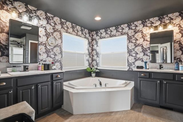 650 Iris Court, Lake Villa, IL 60046