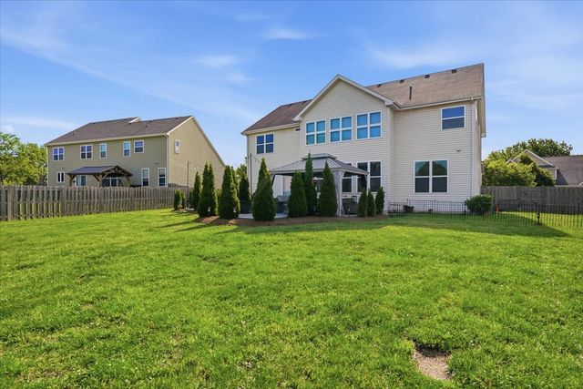 650 Iris Court, Lake Villa, IL 60046