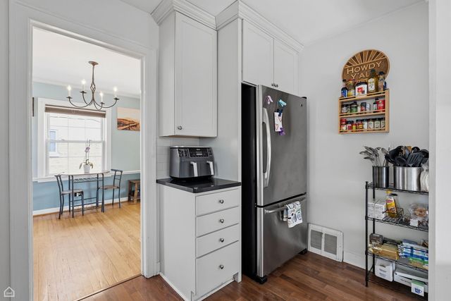 4834 N Mulligan Avenue, Chicago, IL 60630