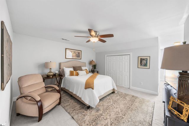 201 Dove Haven Drive, Simpsonville, SC 29601