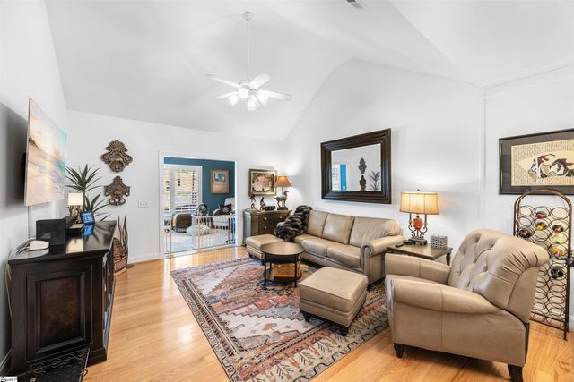 201 Dove Haven Drive, Simpsonville, SC 29601