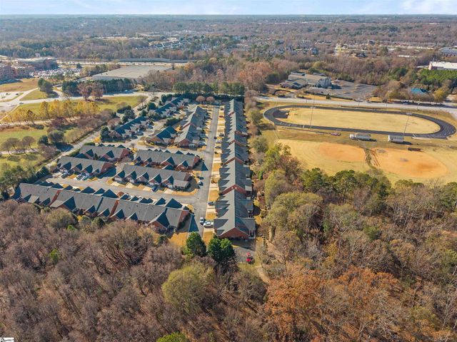 201 Dove Haven Drive, Simpsonville, SC 29601