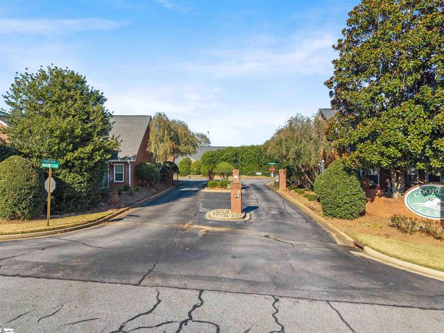 201 Dove Haven Drive, Simpsonville, SC 29601