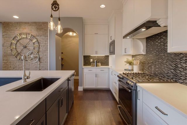 749 N Park Avenue A, Indianapolis, IN 46202