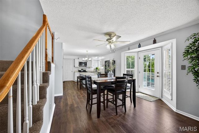 312 Quiet Country Drive, St Peters, MO 63376