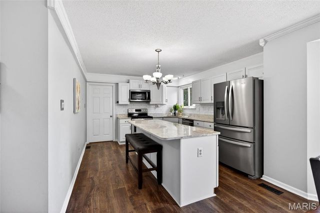 312 Quiet Country Drive, St Peters, MO 63376