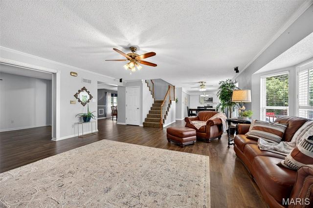 312 Quiet Country Drive, St Peters, MO 63376