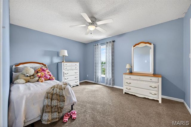 312 Quiet Country Drive, St Peters, MO 63376