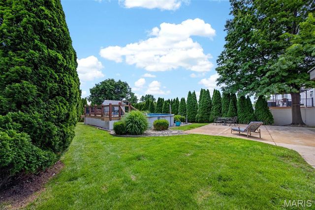 312 Quiet Country Drive, St Peters, MO 63376