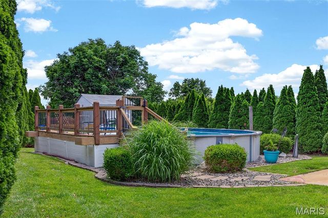 312 Quiet Country Drive, St Peters, MO 63376