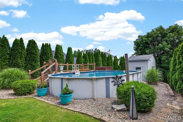 312 Quiet Country Drive, St Peters, MO 63376