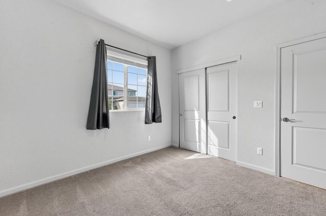 8049 Bossa Nova Way, Roseville, CA 95747