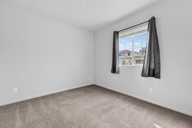 8049 Bossa Nova Way, Roseville, CA 95747