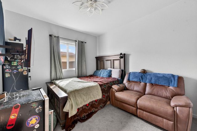 8049 Bossa Nova Way, Roseville, CA 95747