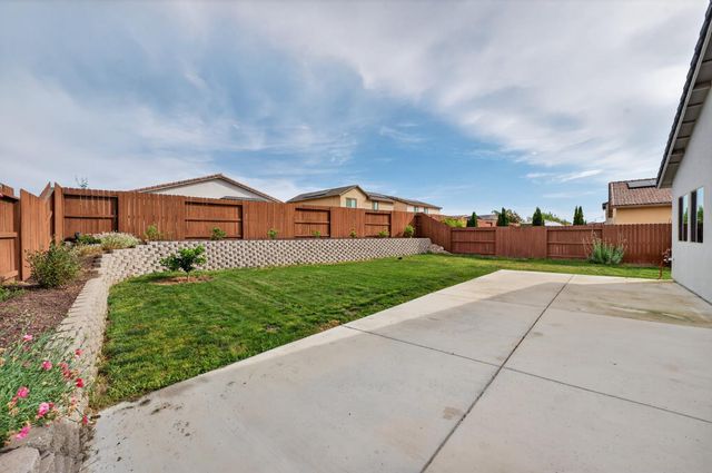 8049 Bossa Nova Way, Roseville, CA 95747