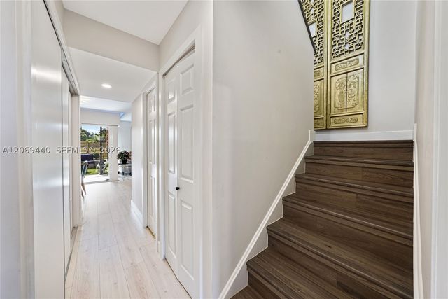 10310 NW 5th Ter 4-26, Miami, FL 33172