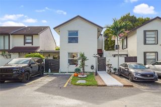 10310 NW 5th Ter 4-26, Miami, FL 33172