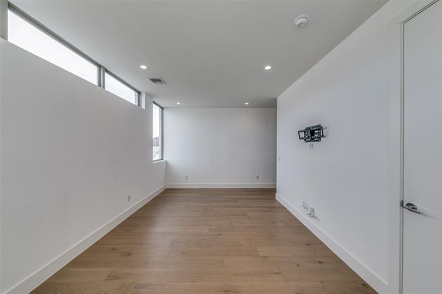 3344 Walchard Court, Dallas, TX 75229