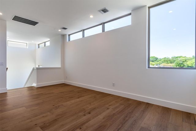 3344 Walchard Court, Dallas, TX 75229