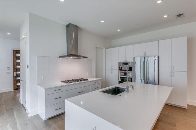 3344 Walchard Court, Dallas, TX 75229