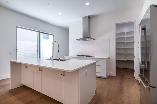 3344 Walchard Court, Dallas, TX 75229