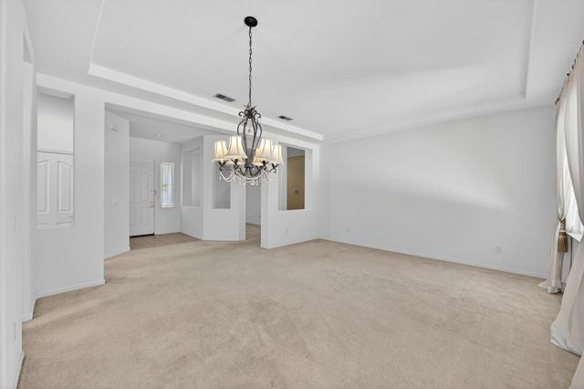 380 Lyman Cir, Sacramento, CA 95835