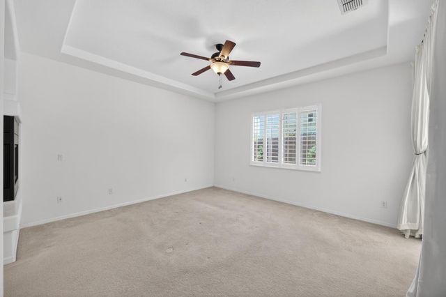 380 Lyman Cir, Sacramento, CA 95835