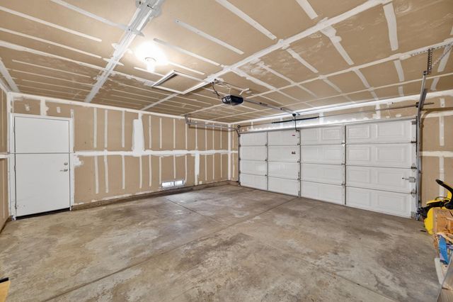 380 Lyman Cir, Sacramento, CA 95835