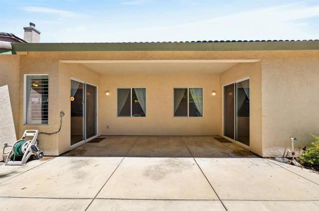 380 Lyman Cir, Sacramento, CA 95835