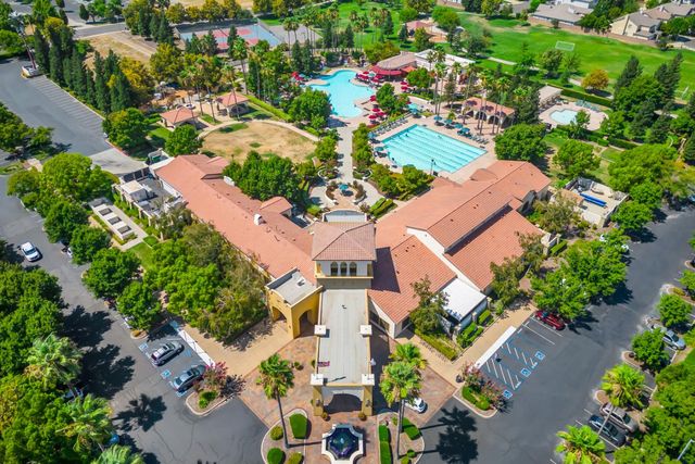 380 Lyman Cir, Sacramento, CA 95835