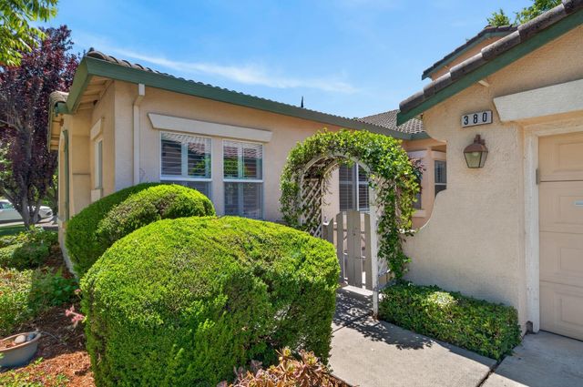380 Lyman Cir, Sacramento, CA 95835