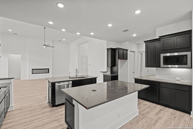 523 Corwin Springs, Cibolo, TX 78108