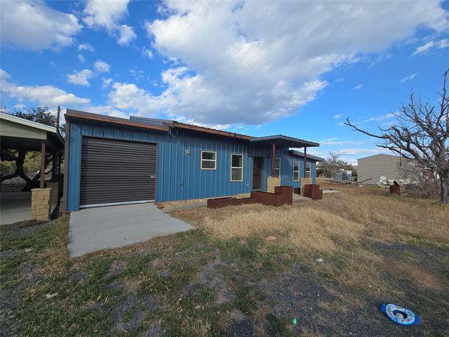 304 Spring ST, Burnet, TX 78611