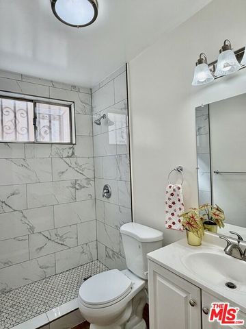 829 Alpine Street 3, Los Angeles, CA 90012