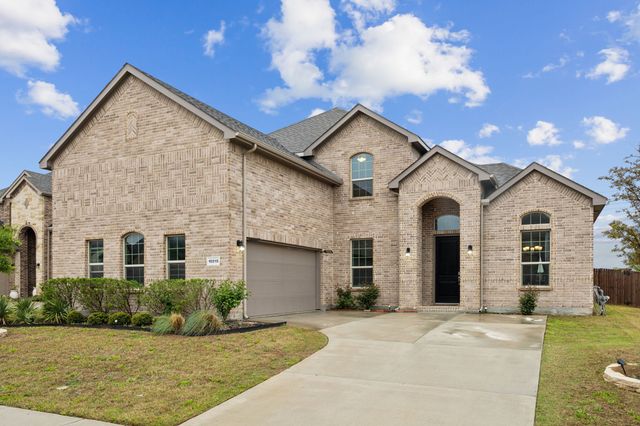 10515 Forest Glen Lane, Grand Prairie, TX 76065