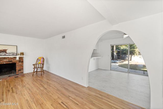 326 Longwood Court, Newbury Park, CA 91320