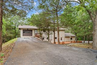 214 / 196 Hoot Owl Point, Kimberling City, MO 65686