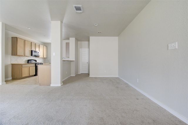 2215 Emerald Diamond Court, Fresno, TX 77545