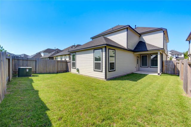 2215 Emerald Diamond Court, Fresno, TX 77545