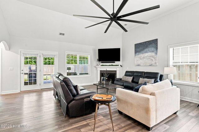 6036 Meadowgrove Loop, Wilmington, NC 28409