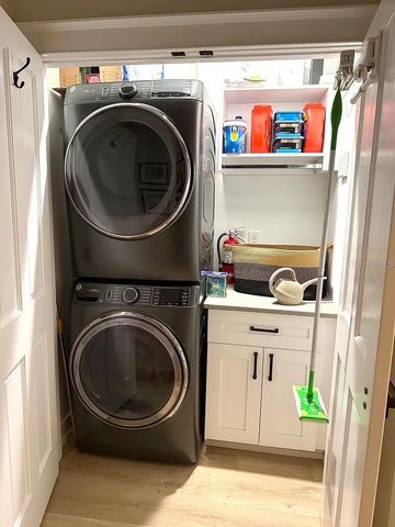 2500 BURLINGTON AVENUE N, St Petersburg, FL 33713