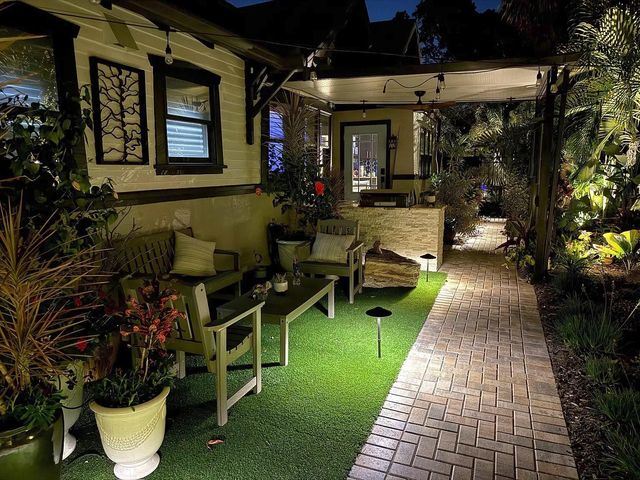 2500 BURLINGTON AVENUE N, St Petersburg, FL 33713