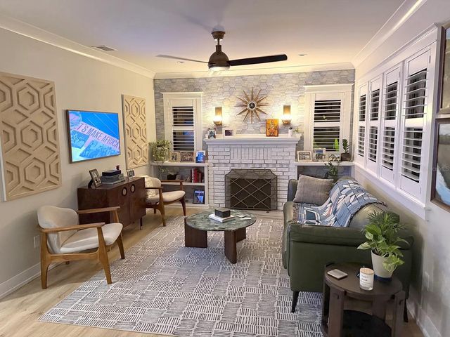 2500 BURLINGTON AVENUE N, St Petersburg, FL 33713