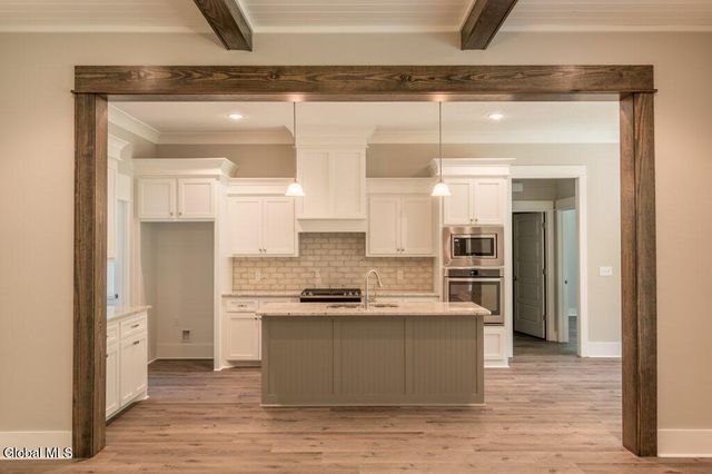 20 Hidden Pond Way, Moreau, NY 12831