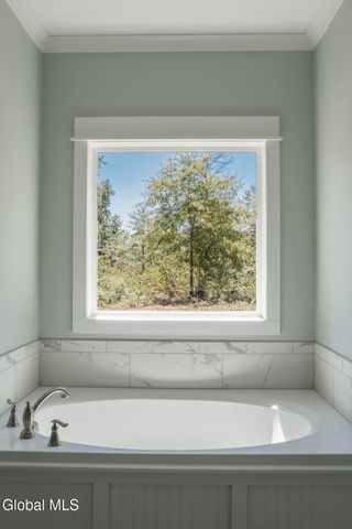 20 Hidden Pond Way, Moreau, NY 12831