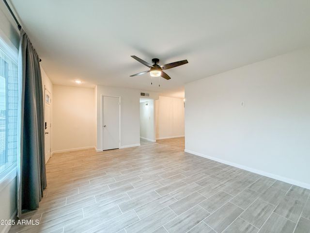 1917 W TOPEKA Drive, Phoenix, AZ 85027