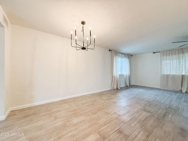 1917 W TOPEKA Drive, Phoenix, AZ 85027