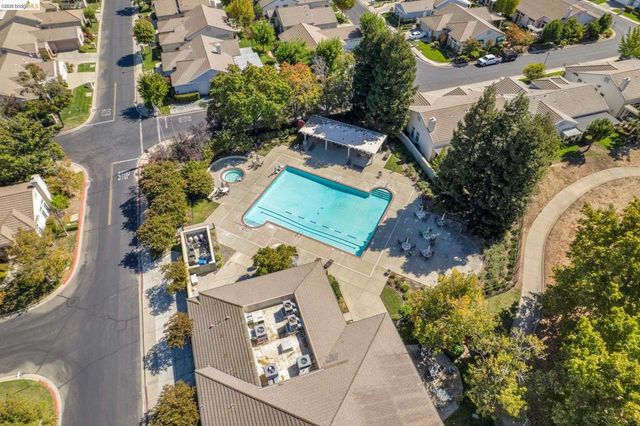 1751 Crispin Dr, Brentwood, CA 94513