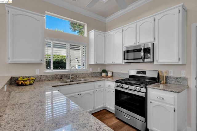 1751 Crispin Dr, Brentwood, CA 94513