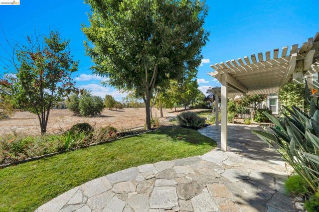 1751 Crispin Dr, Brentwood, CA 94513
